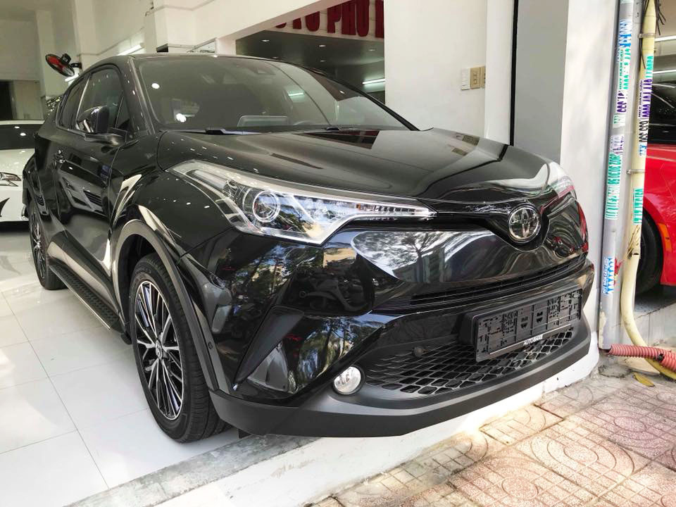 Toyota C-HR - crossover cỡ nhỏ giá gần 1,8 tỷ tại Việt Nam